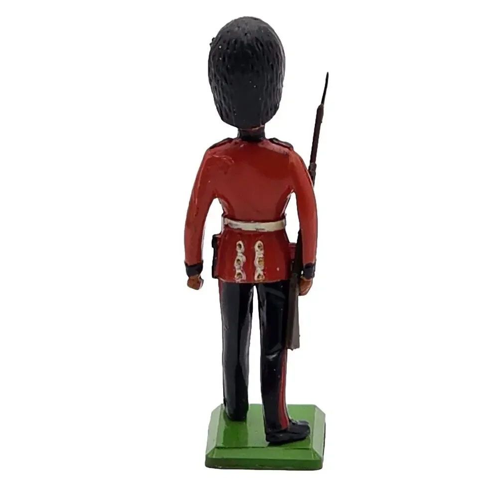 Britains LTD Lead Royal Palace Guard England Red Coat Rare 1970's Lot Of 4 VTG